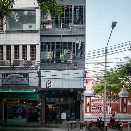 A Pousada Zhelter'Bkk Banguecoque Exterior foto